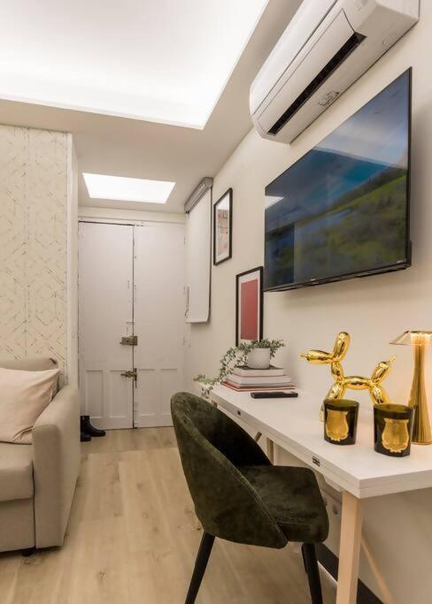 Plaza Cibeles Gran Viacolon Apartment Madrid