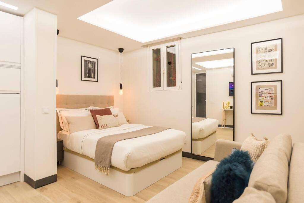 Plaza Cibeles Gran Viacolon Apartment